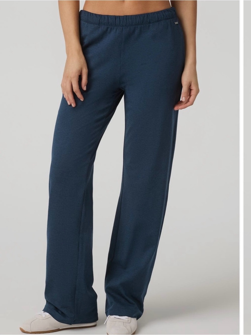 Vuori Halo Modern Straight Leg pant, small.